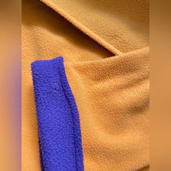 Official UNK NBA LA Lakers Yellow & Purple Patch Logo Full Length Robe Childrens - Picture 9 of 12